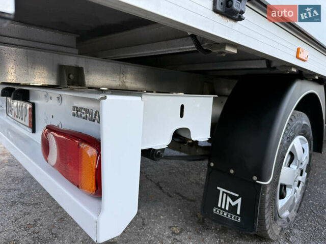 Белый Рено Мастер, объемом двигателя 0 л и пробегом 239 тыс. км за 23200 $, фото 23 на Automoto.ua