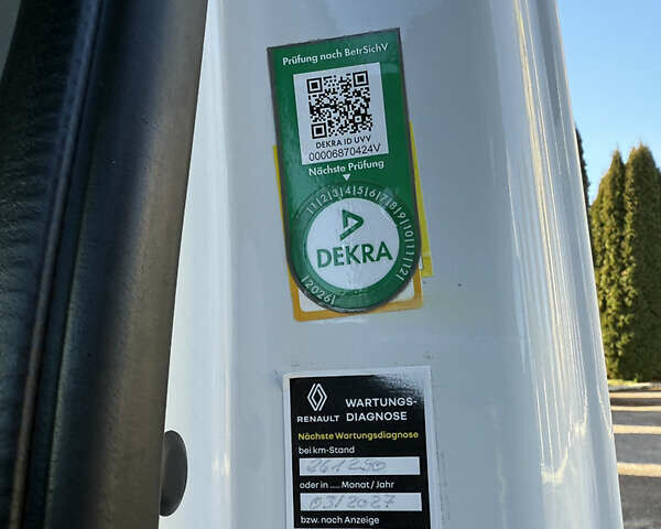 Белый Рено Мастер, объемом двигателя 0 л и пробегом 239 тыс. км за 23200 $, фото 34 на Automoto.ua