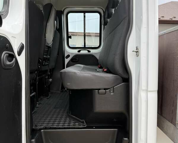 Білий Рено Мастєр, об'ємом двигуна 2.3 л та пробігом 190 тис. км за 27800 $, фото 51 на Automoto.ua