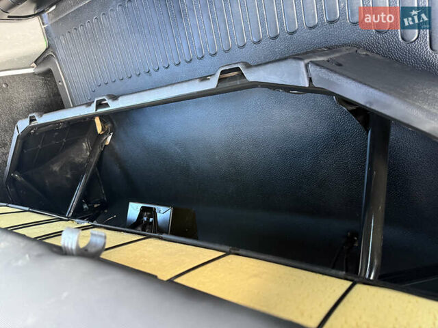 Белый Рено Мастер, объемом двигателя 0 л и пробегом 239 тыс. км за 23200 $, фото 51 на Automoto.ua