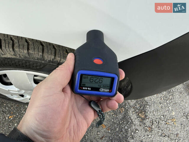 Белый Рено Мастер, объемом двигателя 0 л и пробегом 239 тыс. км за 23200 $, фото 74 на Automoto.ua