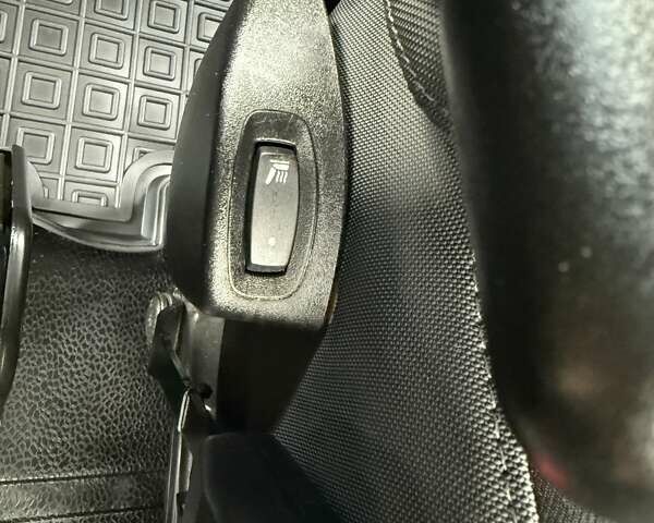 Білий Рено Мастєр, об'ємом двигуна 2.3 л та пробігом 190 тис. км за 27800 $, фото 43 на Automoto.ua