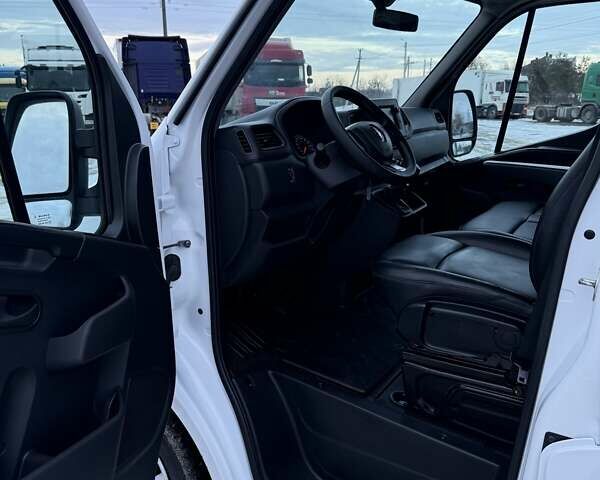 Білий Рено Мастєр, об'ємом двигуна 2.3 л та пробігом 150 тис. км за 28850 $, фото 30 на Automoto.ua