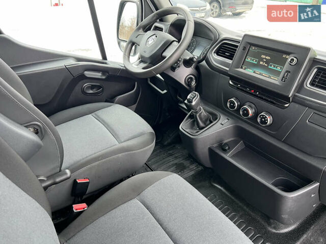 Білий Рено Мастєр, об'ємом двигуна 2.3 л та пробігом 104 тис. км за 21800 $, фото 25 на Automoto.ua