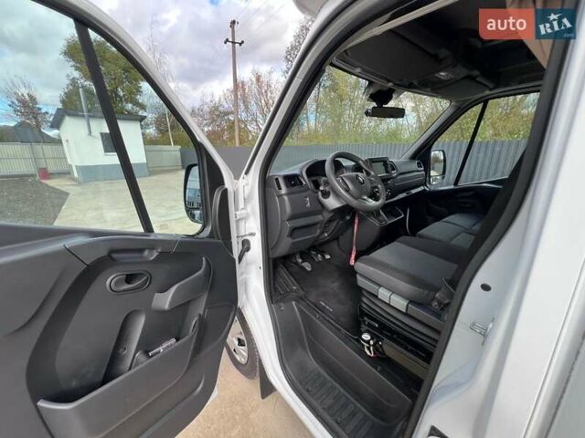 Белый Рено Мастер, объемом двигателя 2.3 л и пробегом 267 тыс. км за 20799 $, фото 37 на Automoto.ua