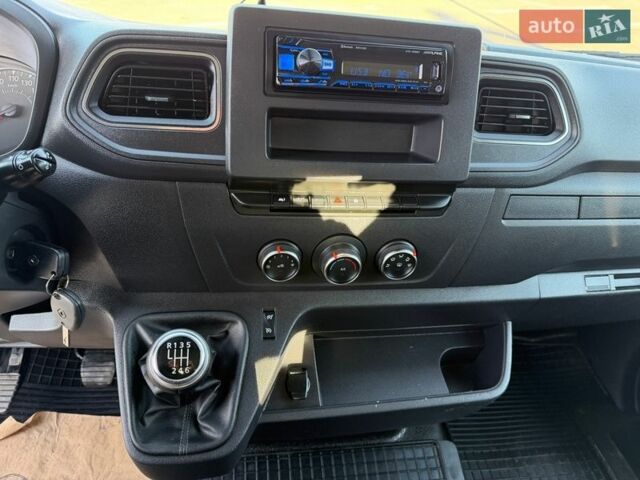 Білий Рено Мастєр, об'ємом двигуна 0 л та пробігом 260 тис. км за 21900 $, фото 37 на Automoto.ua