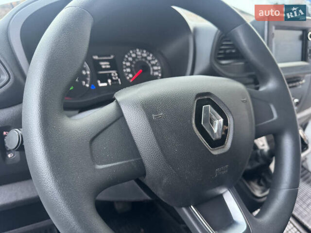 Белый Рено Мастер, объемом двигателя 0 л и пробегом 185 тыс. км за 28900 $, фото 27 на Automoto.ua