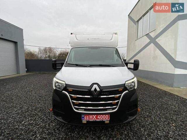 Белый Рено Мастер, объемом двигателя 2.3 л и пробегом 394 тыс. км за 19999 $, фото 2 на Automoto.ua