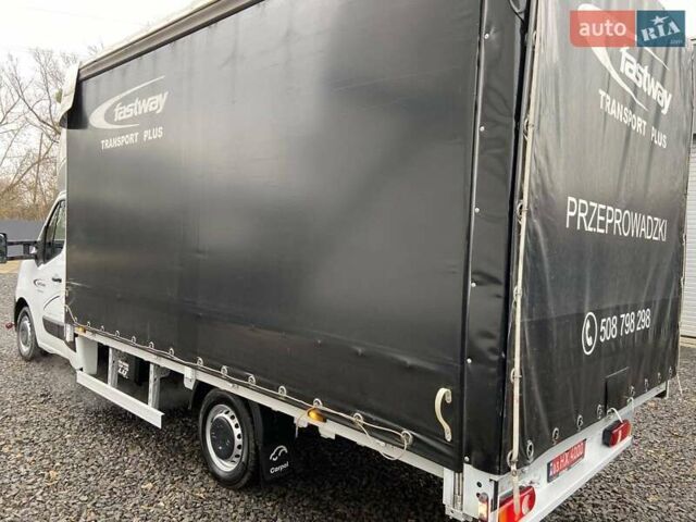 Белый Рено Мастер, объемом двигателя 2.3 л и пробегом 394 тыс. км за 19999 $, фото 1 на Automoto.ua