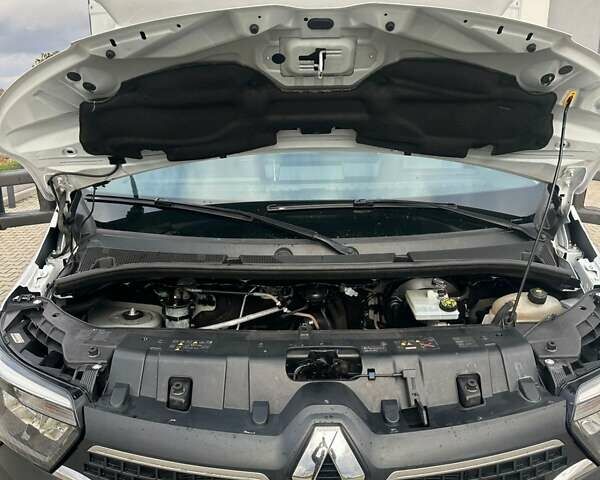 Білий Рено Мастєр, об'ємом двигуна 2.3 л та пробігом 277 тис. км за 22777 $, фото 19 на Automoto.ua