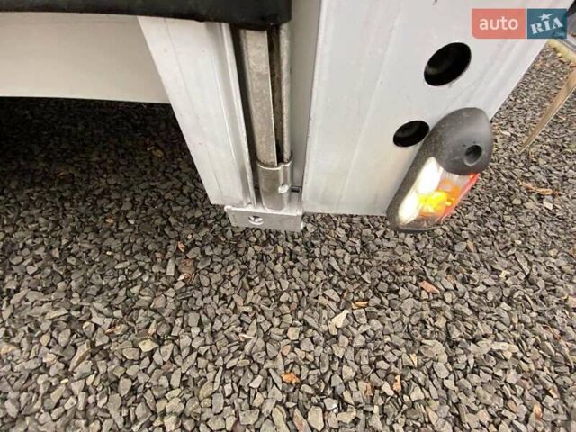 Белый Рено Мастер, объемом двигателя 2.3 л и пробегом 394 тыс. км за 19999 $, фото 48 на Automoto.ua