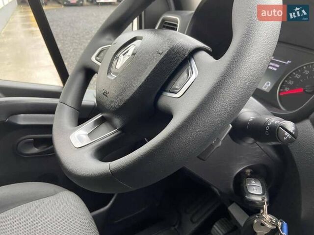 Белый Рено Мастер, объемом двигателя 2.3 л и пробегом 394 тыс. км за 19999 $, фото 20 на Automoto.ua