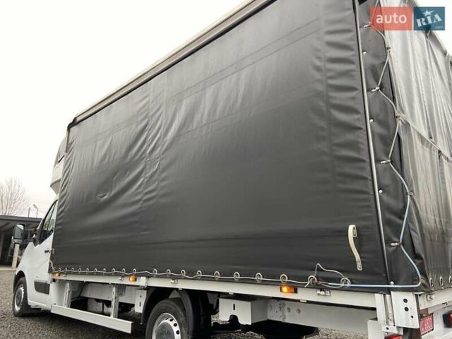 Белый Рено Мастер, объемом двигателя 2.3 л и пробегом 280 тыс. км за 20999 $, фото 2 на Automoto.ua