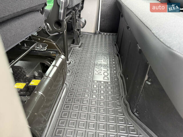 Білий Рено Мастєр, об'ємом двигуна 2.3 л та пробігом 33 тис. км за 30500 $, фото 34 на Automoto.ua