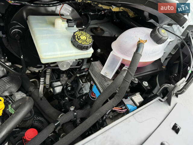 Білий Рено Мастєр, об'ємом двигуна 2.3 л та пробігом 33 тис. км за 30500 $, фото 68 на Automoto.ua