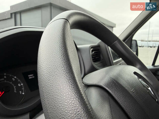 Білий Рено Мастєр, об'ємом двигуна 2.3 л та пробігом 33 тис. км за 30500 $, фото 48 на Automoto.ua