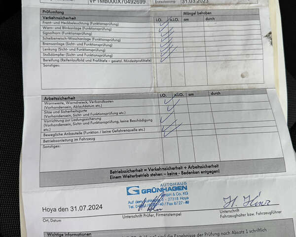 Білий Рено Мастєр, об'ємом двигуна 2.3 л та пробігом 33 тис. км за 30500 $, фото 72 на Automoto.ua