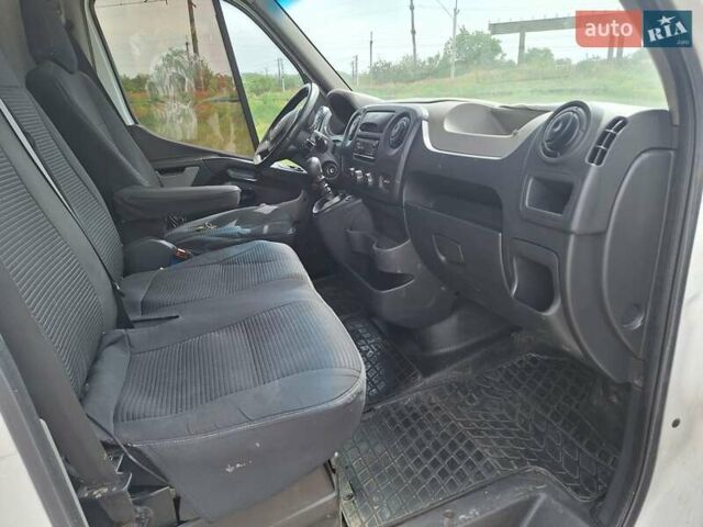 Білий Рено Мастєр, об'ємом двигуна 2.3 л та пробігом 350 тис. км за 18000 $, фото 37 на Automoto.ua