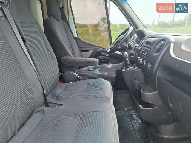 Білий Рено Мастєр, об'ємом двигуна 2.3 л та пробігом 350 тис. км за 18000 $, фото 38 на Automoto.ua