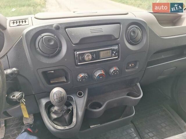 Білий Рено Мастєр, об'ємом двигуна 2.3 л та пробігом 350 тис. км за 18000 $, фото 43 на Automoto.ua