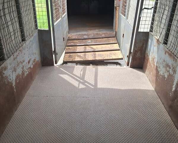 Білий Рено Мастєр, об'ємом двигуна 2.3 л та пробігом 350 тис. км за 18000 $, фото 28 на Automoto.ua