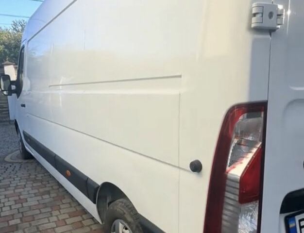 Білий Рено Мастєр, об'ємом двигуна 0 л та пробігом 290 тис. км за 17607 $, фото 3 на Automoto.ua