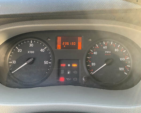 Білий Рено Мастєр, об'ємом двигуна 3 л та пробігом 236 тис. км за 9999 $, фото 35 на Automoto.ua