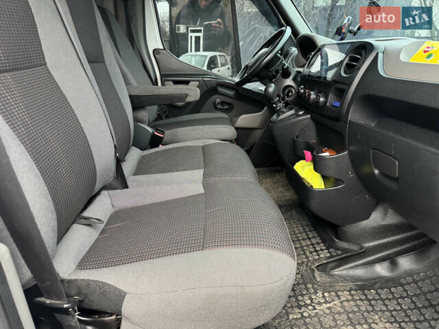 Білий Рено Мастєр, об'ємом двигуна 2.3 л та пробігом 360 тис. км за 14000 $, фото 11 на Automoto.ua