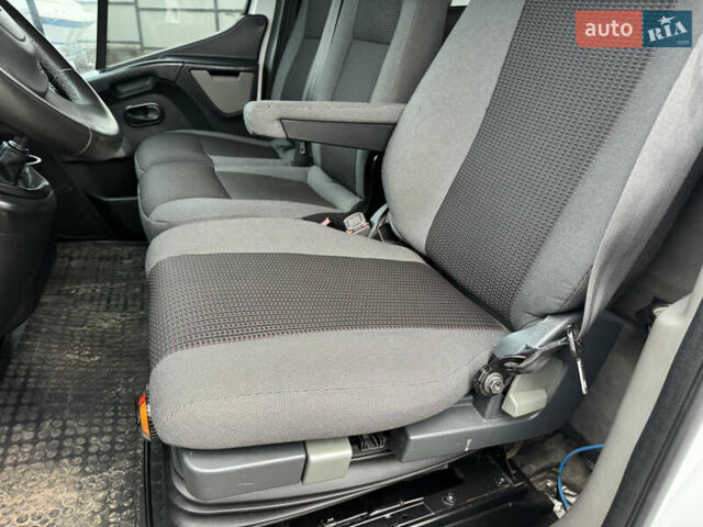 Білий Рено Мастєр, об'ємом двигуна 2.3 л та пробігом 360 тис. км за 14000 $, фото 19 на Automoto.ua