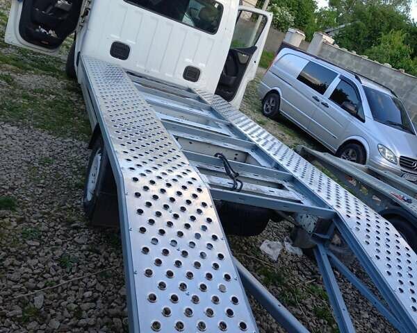 Білий Рено Мастєр, об'ємом двигуна 2.3 л та пробігом 470 тис. км за 12950 $, фото 4 на Automoto.ua