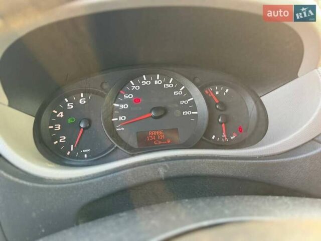 Рено Мастер 2014 в Кицмане на Automoto.ua Белый Рено Мастер, объемом двигателя 2.3 л и пробегом 460 тыс. км за 14500 $, фото 1 на Automoto.ua