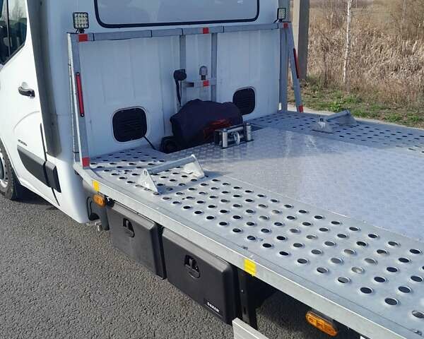 Белый Рено Мастер, объемом двигателя 2.3 л и пробегом 709 тыс. км за 14500 $, фото 8 на Automoto.ua