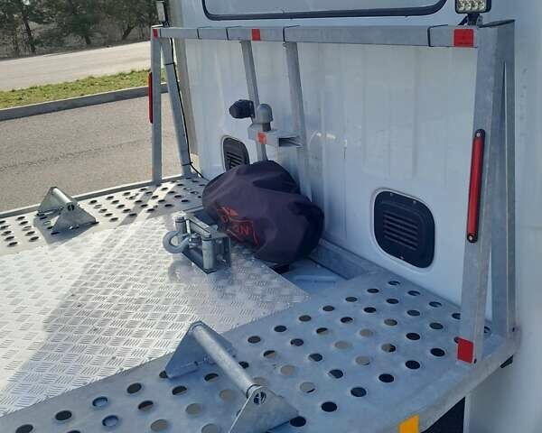 Белый Рено Мастер, объемом двигателя 2.3 л и пробегом 709 тыс. км за 14500 $, фото 11 на Automoto.ua