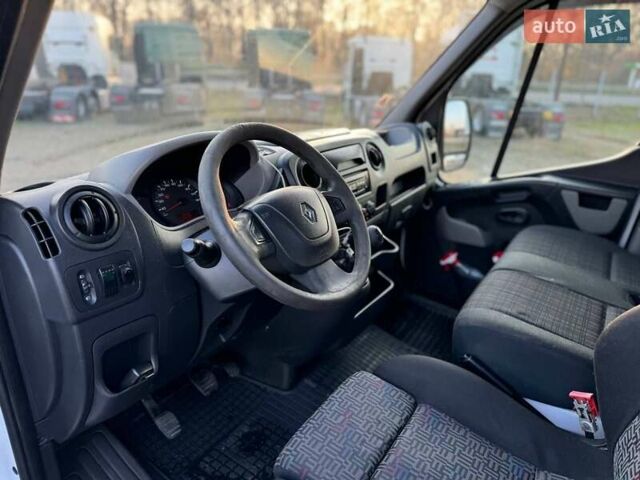 Белый Рено Мастер, объемом двигателя 2.3 л и пробегом 460 тыс. км за 14197 $, фото 4 на Automoto.ua