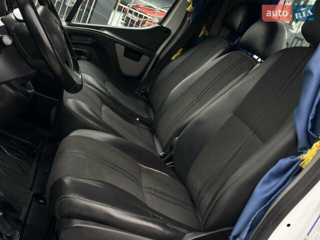 Белый Рено Мастер, объемом двигателя 2.3 л и пробегом 580 тыс. км за 15300 $, фото 46 на Automoto.ua