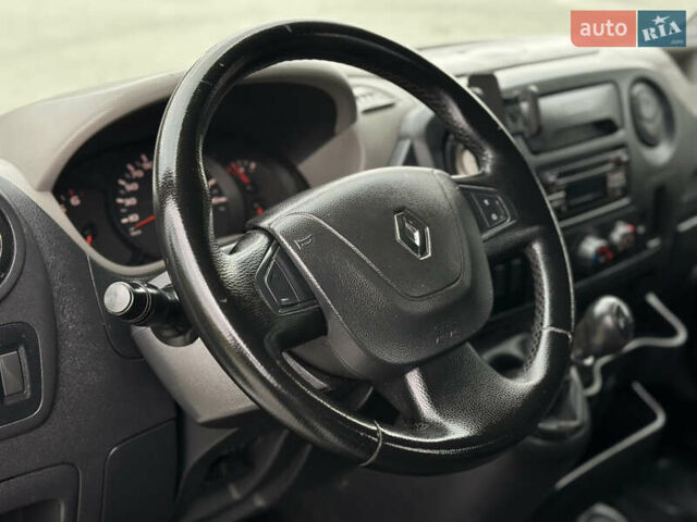 Белый Рено Мастер, объемом двигателя 2.3 л и пробегом 580 тыс. км за 15300 $, фото 11 на Automoto.ua