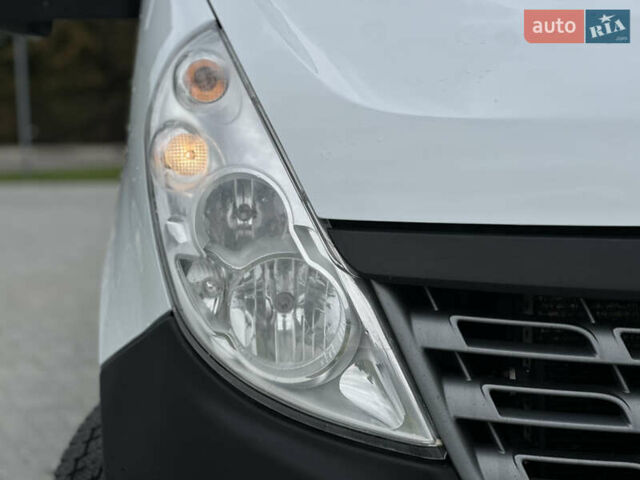 Белый Рено Мастер, объемом двигателя 2.3 л и пробегом 580 тыс. км за 15300 $, фото 41 на Automoto.ua