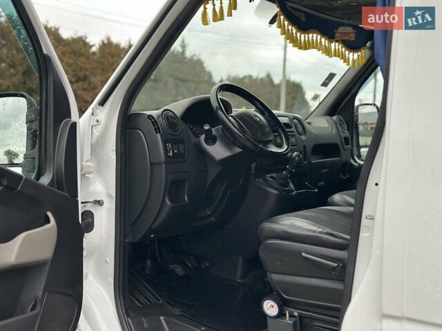 Белый Рено Мастер, объемом двигателя 2.3 л и пробегом 580 тыс. км за 15300 $, фото 17 на Automoto.ua