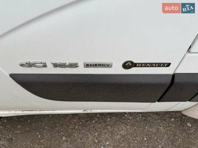 Белый Рено Мастер, объемом двигателя 2.3 л и пробегом 327 тыс. км за 25000 $, фото 13 на Automoto.ua