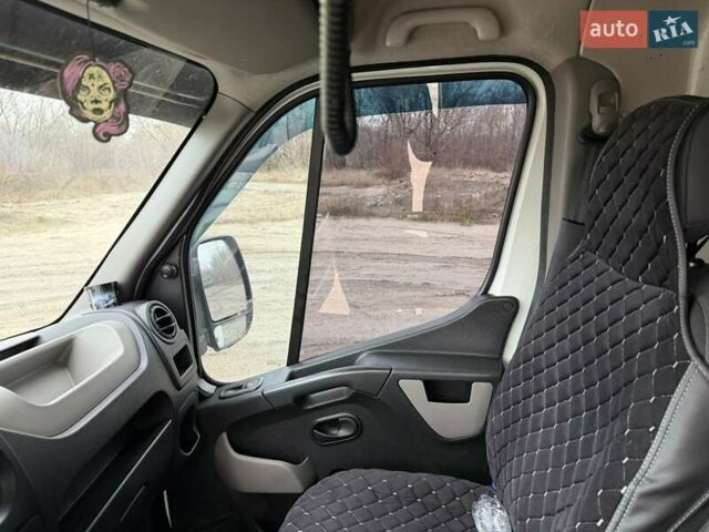 Белый Рено Мастер, объемом двигателя 2.3 л и пробегом 327 тыс. км за 25000 $, фото 20 на Automoto.ua