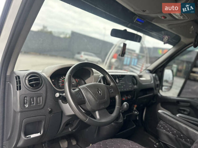 Белый Рено Мастер, объемом двигателя 2.3 л и пробегом 330 тыс. км за 25500 $, фото 11 на Automoto.ua