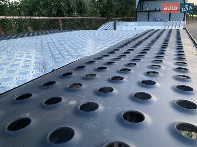 Белый Рено Мастер, объемом двигателя 2.3 л и пробегом 450 тыс. км за 17700 $, фото 75 на Automoto.ua