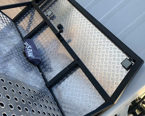 Белый Рено Мастер, объемом двигателя 2.3 л и пробегом 450 тыс. км за 17700 $, фото 15 на Automoto.ua