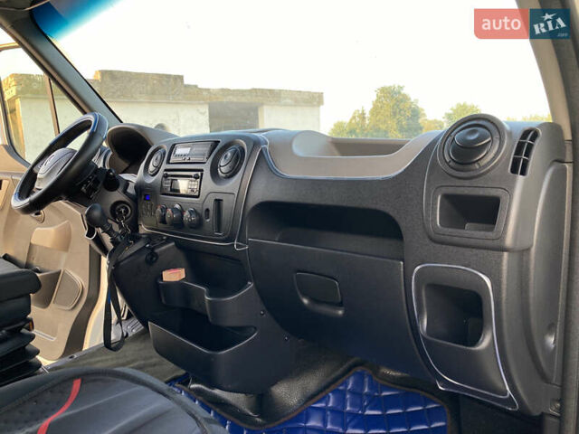 Белый Рено Мастер, объемом двигателя 2.3 л и пробегом 450 тыс. км за 17700 $, фото 36 на Automoto.ua