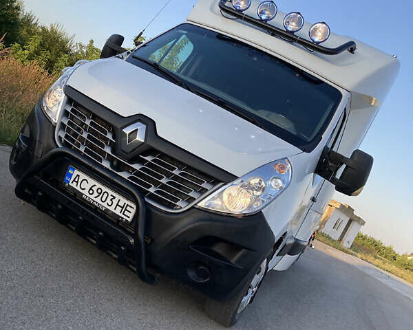 Белый Рено Мастер, объемом двигателя 2.3 л и пробегом 450 тыс. км за 17700 $, фото 12 на Automoto.ua