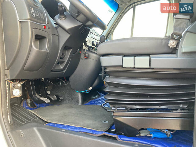 Белый Рено Мастер, объемом двигателя 2.3 л и пробегом 450 тыс. км за 17700 $, фото 31 на Automoto.ua