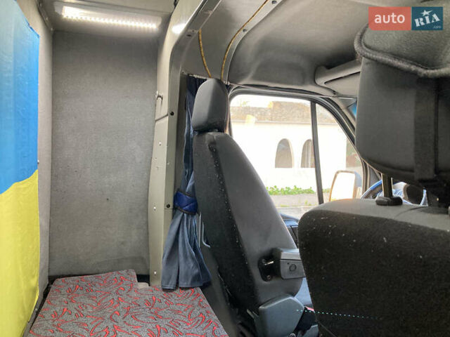 Белый Рено Мастер, объемом двигателя 2.3 л и пробегом 450 тыс. км за 17700 $, фото 57 на Automoto.ua