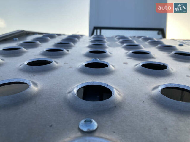 Белый Рено Мастер, объемом двигателя 2.3 л и пробегом 450 тыс. км за 17700 $, фото 19 на Automoto.ua