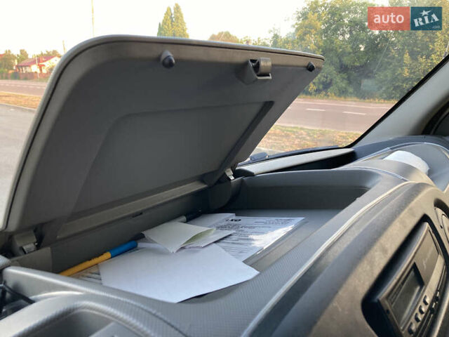 Белый Рено Мастер, объемом двигателя 2.3 л и пробегом 450 тыс. км за 17700 $, фото 48 на Automoto.ua