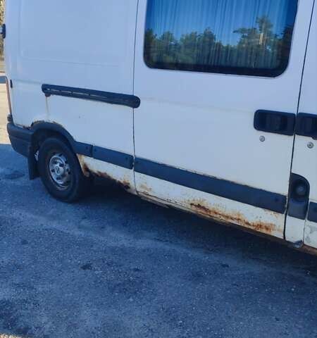 Белый Рено Мастер, объемом двигателя 2.8 л и пробегом 628 тыс. км за 3300 $, фото 4 на Automoto.ua